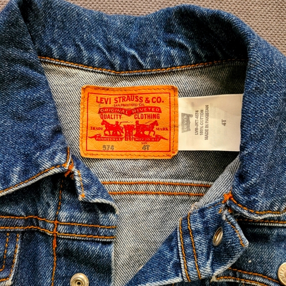 (NWOT) Levi's Denim Jacket - Kids - Picture 5 of 6